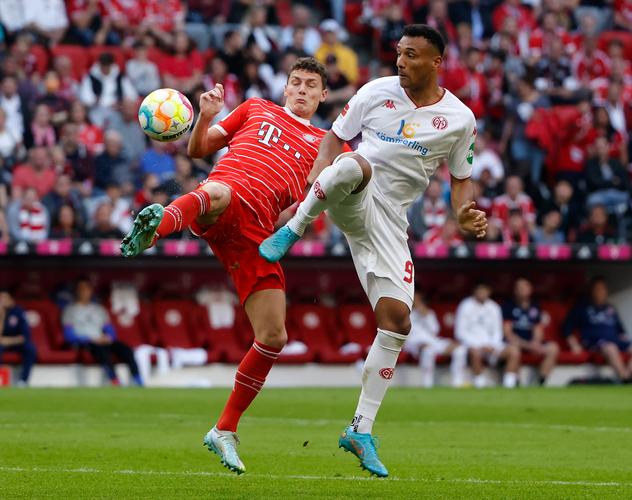 阿什拉夫荣膺2025年非洲足球先生，拉莫斯社媒发文祝贺（阿什拉夫当选2025年度非洲足球先生，拉莫斯社媒送祝福）