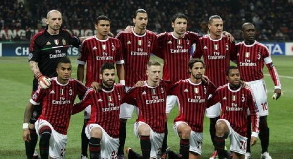 一齐登场！齐达内中国风亮相FC嘉年华，传奇卡重磅揭晓！（齐达内中国风亮相FC嘉年华，传奇卡重磅发布！）