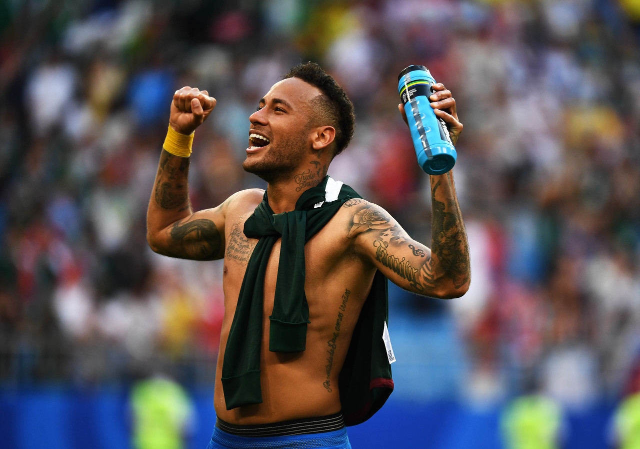 贝纳蒂亚：除了德布劳内，夏窗我们还联系过韦斯利-福法纳（贝纳蒂亚：今夏除德布劳内外，我们也与韦斯利-福法纳有接触）